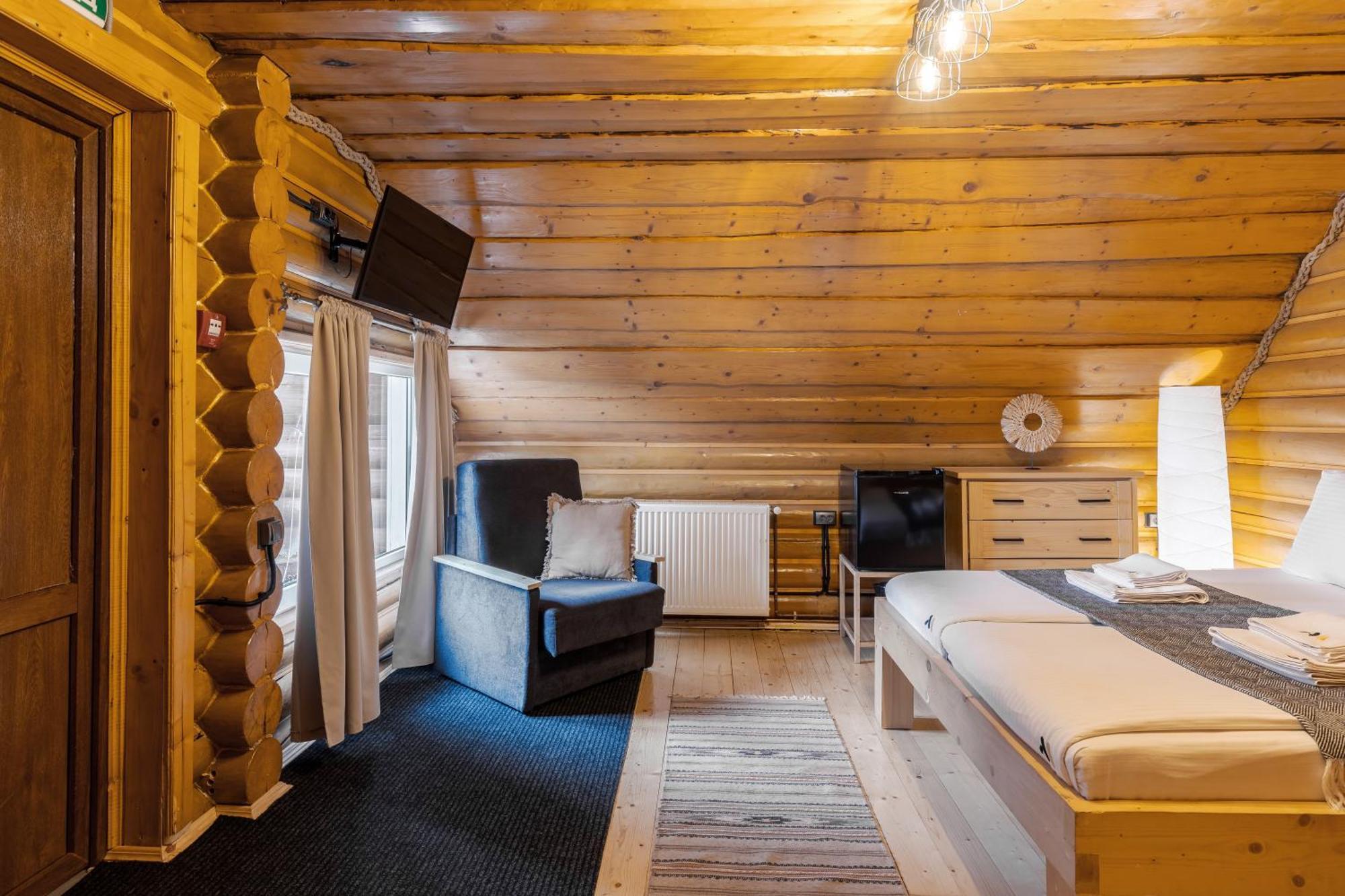 Gremi Hotel ドラゴブラト エクステリア 写真